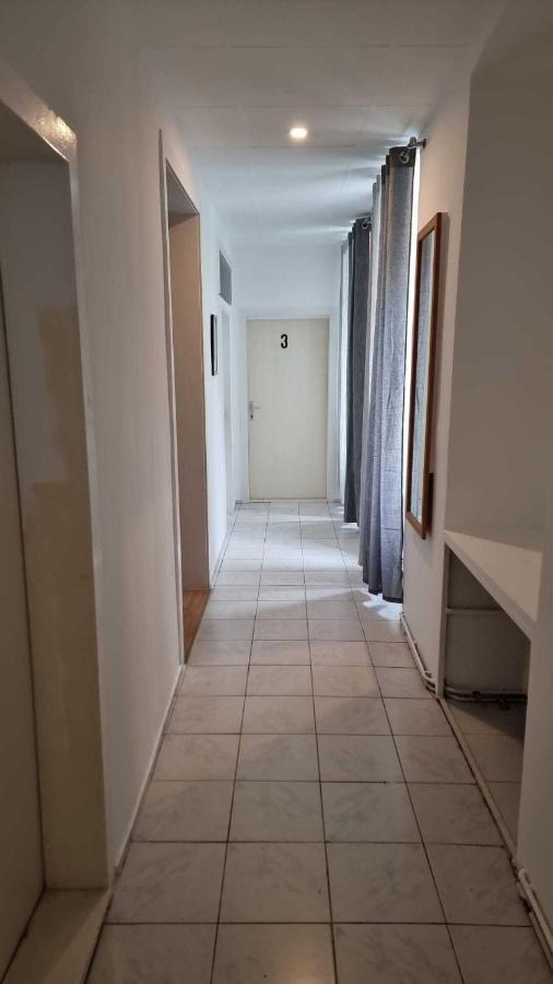 Premier Triple Room Mz Vienna Exterior photo
